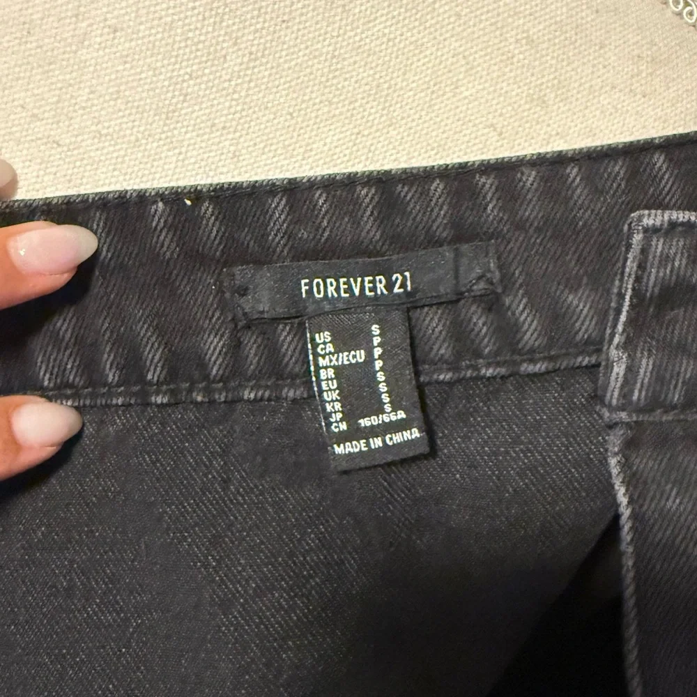Forever 21 black denim skirt size S